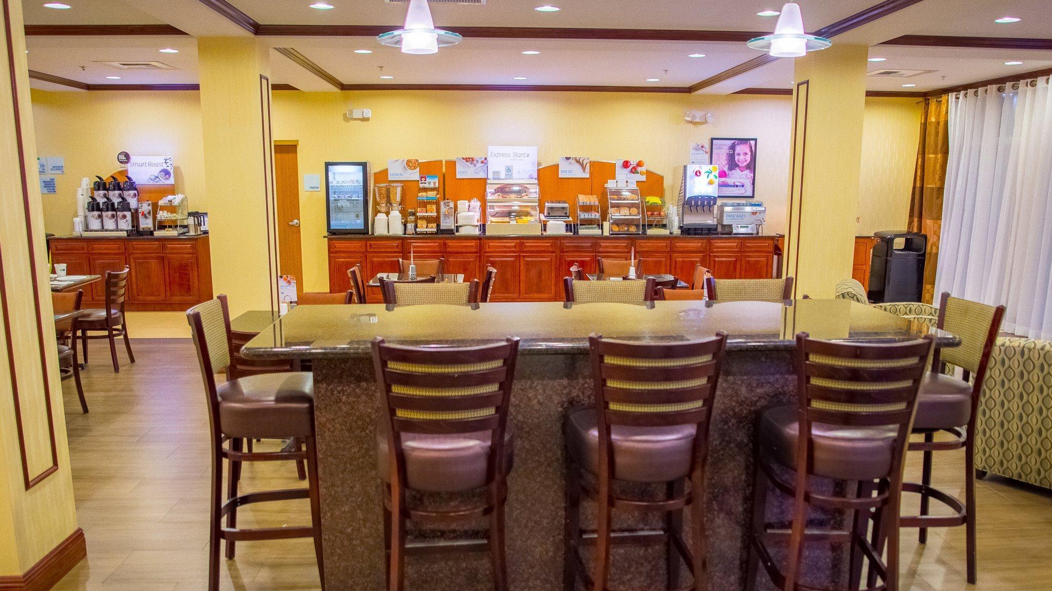 Holiday Inn Express Hotel & Suites Palm Bay By Ihg Exteriör bild