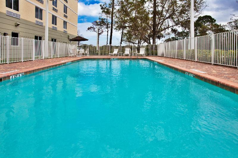 Holiday Inn Express Hotel & Suites Palm Bay By Ihg Exteriör bild